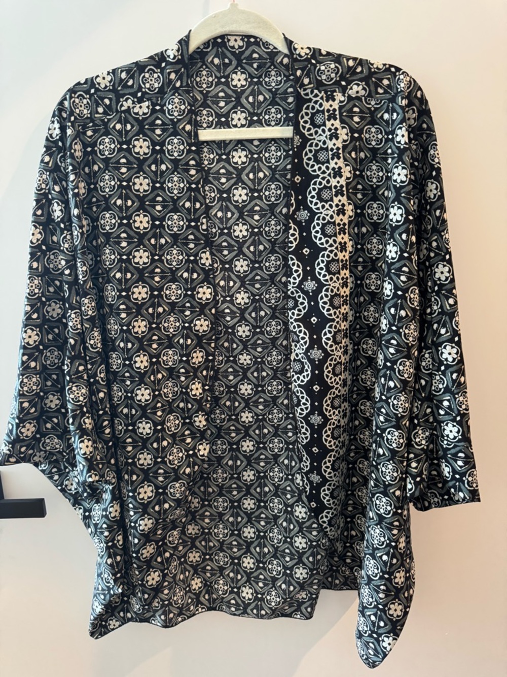 Black and Cream Patterned Open Cardigan Kimono
